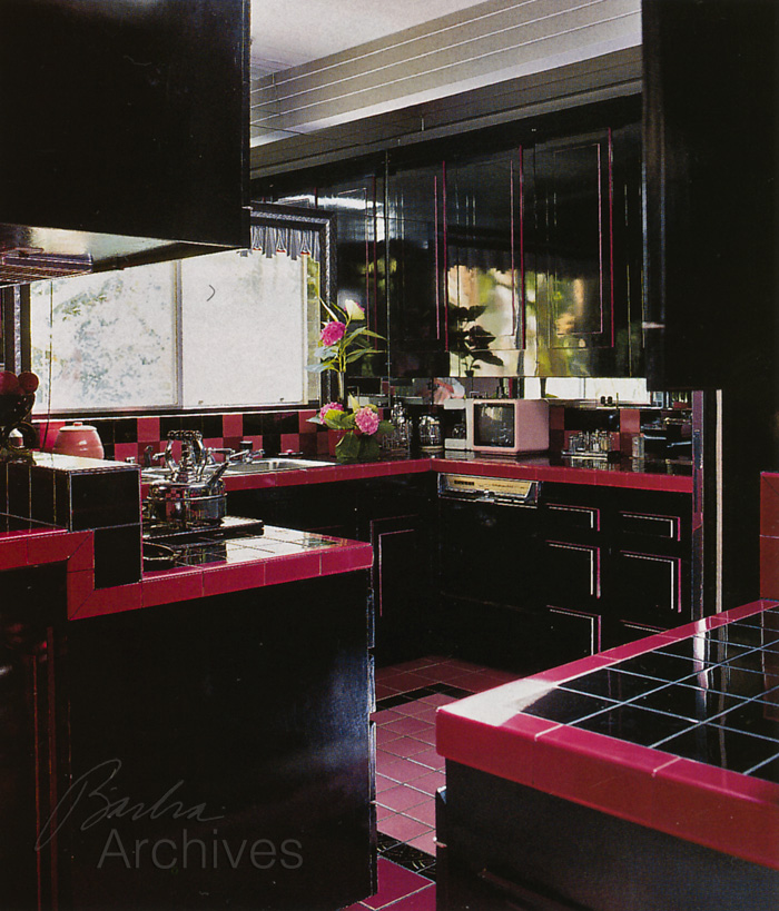 Kitchen designed in four colors